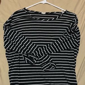 This is a cute black and white striped long sleeve T-shirt